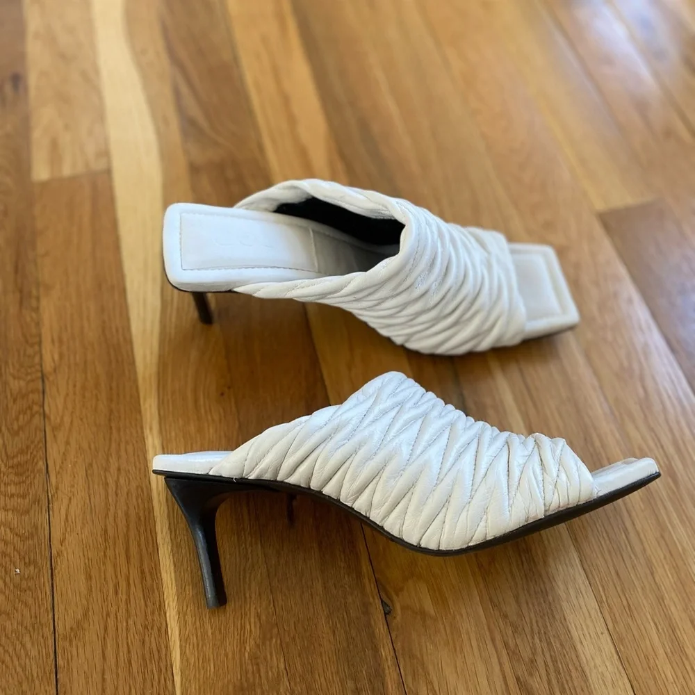 COS Women's Ivory Kitten Heel Mules Slides Shoes Sz 9.5 41 Slip On - Picture 6 of 10